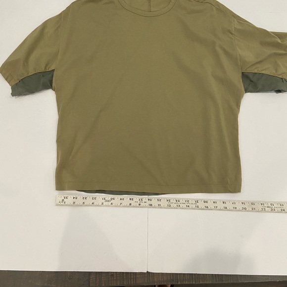 Clu pleated back t shirt. NWT. Small. Oversized - Picture 7 of 10